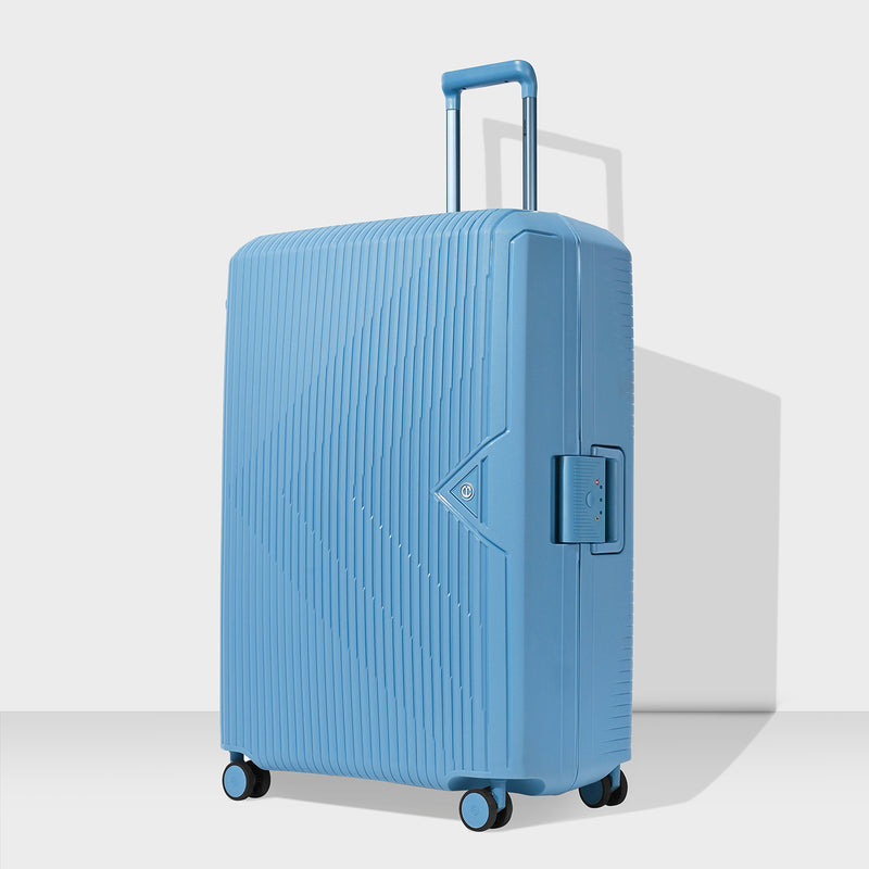 Carlton Locke Premium Luggage