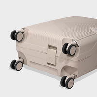 Carlton Locke Premium Luggage