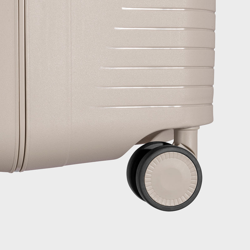 Carlton Locke Premium Luggage